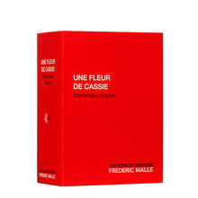 Charger l'image dans la galerie, Eau de parfum UNE FLEUR DE CASSIE